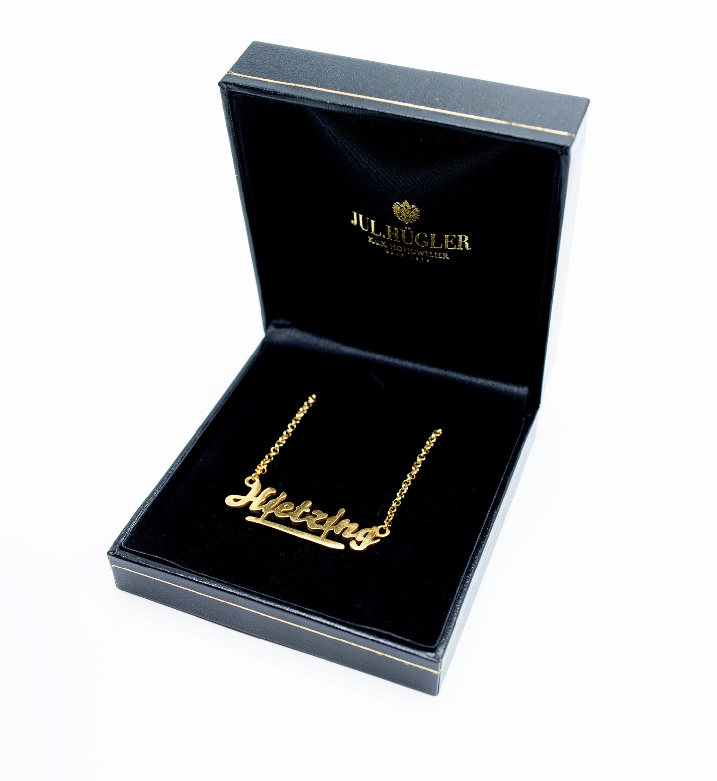 Anhänger „Hietzing“ aus Silber vergoldet (18 Karat), mit Kette